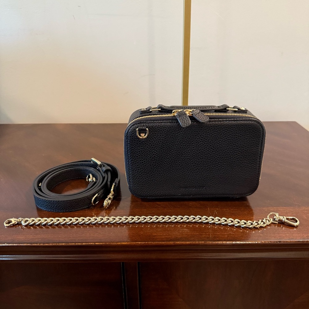 Bandolier Black Crossbody Camera Bag - Picture 6 of 11